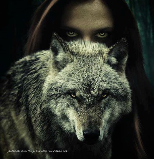 http;//www.facebook.com/MujeresQueCorrenConLobos